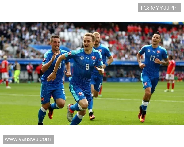 斯洛伐克男足球星引领国家队新篇章 成为世界足坛新亮点 斯洛伐克男足球星引领国家队新篇章 成为世界足坛新亮点