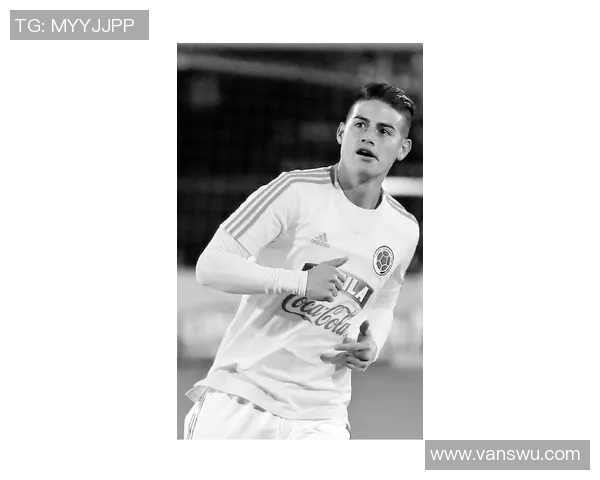 西班牙足球球星颜值与实力并存的绿茵场帅哥风采展示 西班牙足球球星颜值与实力并存的绿茵场帅哥风采展示