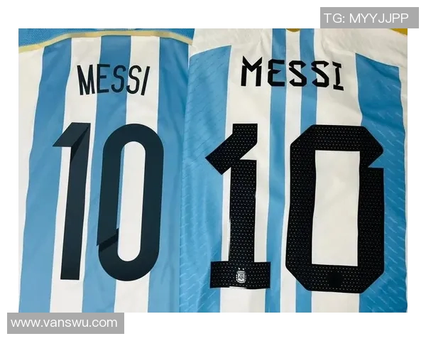 足球历史上被同时期巨星压制的传奇球员们:无奈的光辉与沉寂 足球历史上被同时期巨星压制的传奇球员们:无奈的光辉与沉寂